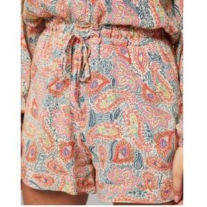 FRNCH JALIA SHORTS Size‎ Large NWT